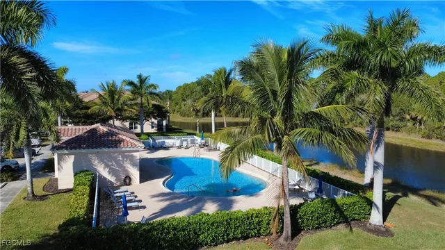 $2,000 | 1437 Weeping Willow Court, Cape Coral, FL 33909