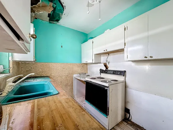 $349,900 | 17590 Northeast 19th Avenue, North Miami Beach, FL 33162