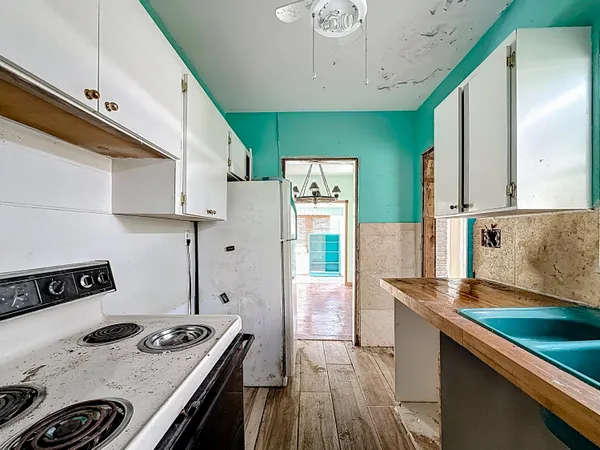 $349,900 | 17590 Northeast 19th Avenue, North Miami Beach, FL 33162