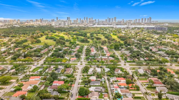 $349,900 | 17590 Northeast 19th Avenue, North Miami Beach, FL 33162