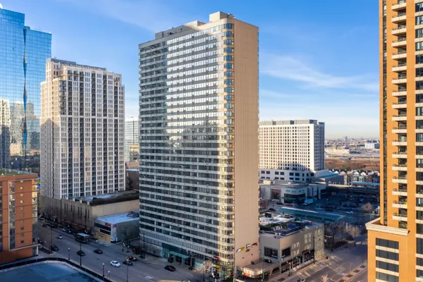 $2,476 | 1212 South Michigan Avenue, Unit 2711, Chicago, IL 60605