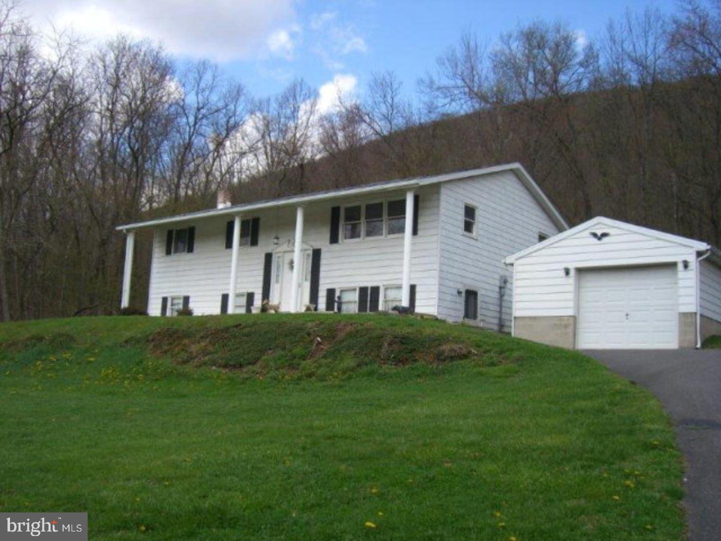 906 High Road Shamokin, PA 17872 - Photo 1 of 11 Gallery Image 1