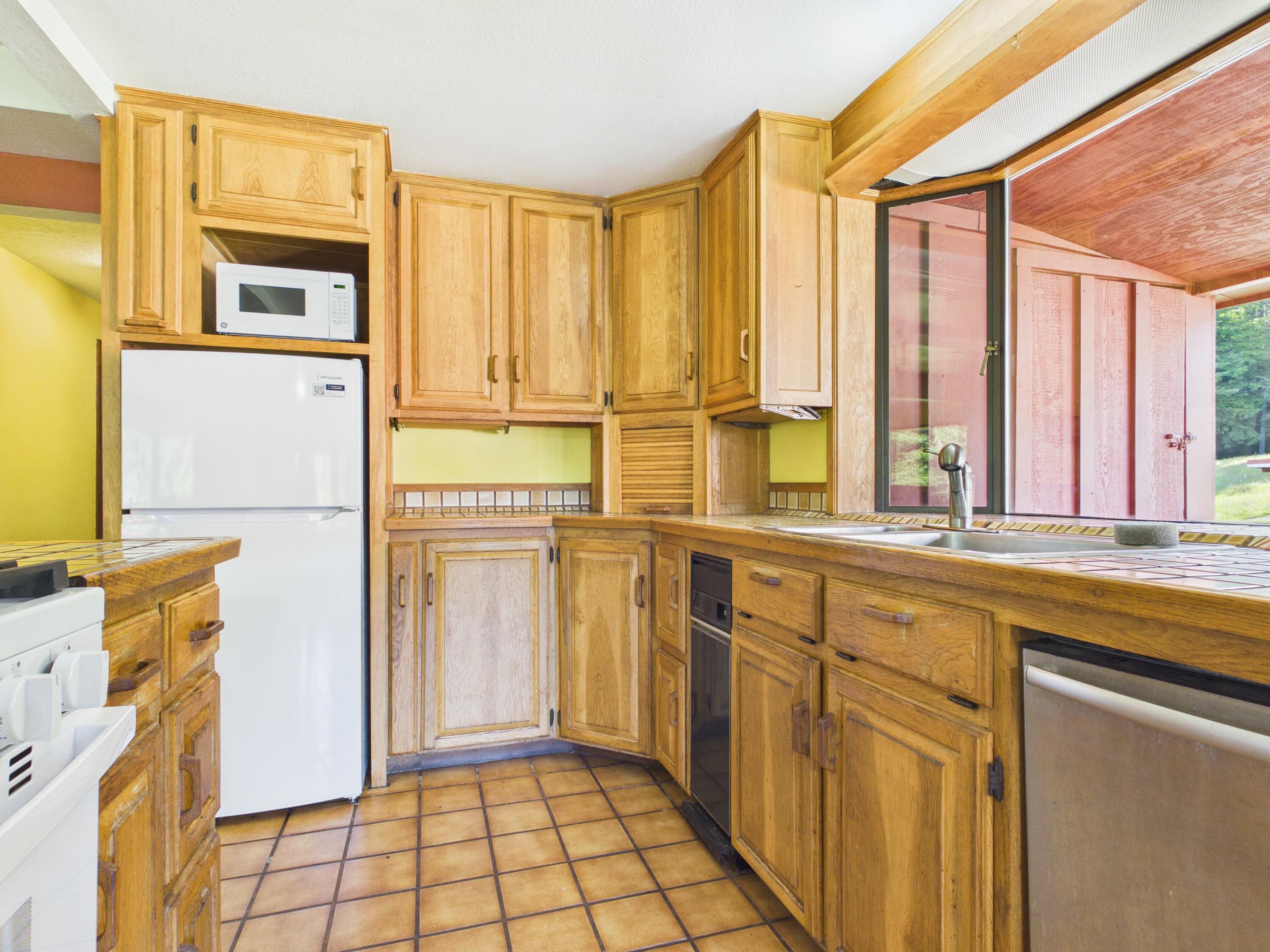 2551 Newton Road Redcrest, CA 95569 - Photo 12 of 65