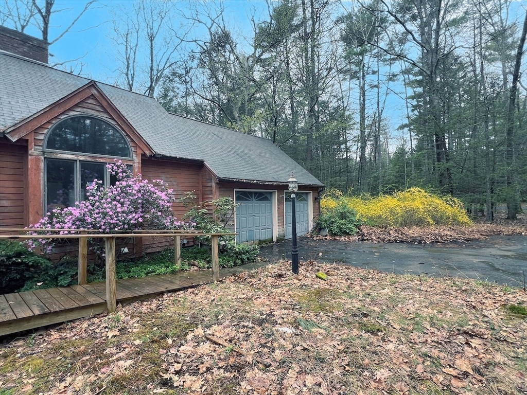 45 Honey Pot Road Southwick, MA 01077 - Photo 1 of 38 Gallery Image 1