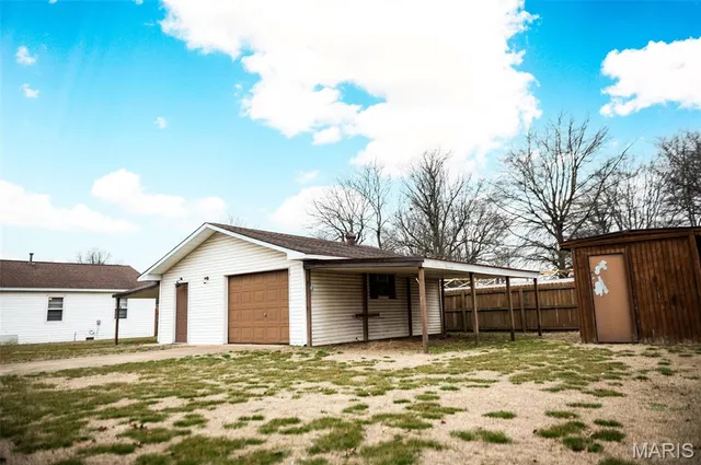 $100,000 | 2016 Harris Street, Kennett, MO 63857
