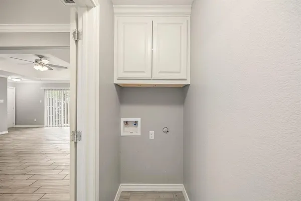 $1,895 | 521-525 Gilcrease Street, Van Alstyne, TX 75495