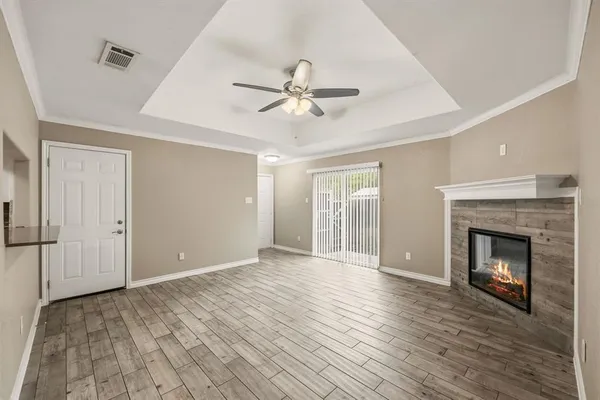$1,895 | 521-525 Gilcrease Street, Van Alstyne, TX 75495