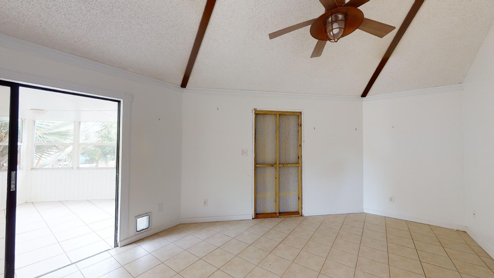 29188 Tulip Lane Big Pine Key, FL 33043 - Photo 12 of 26 a view of an entryway