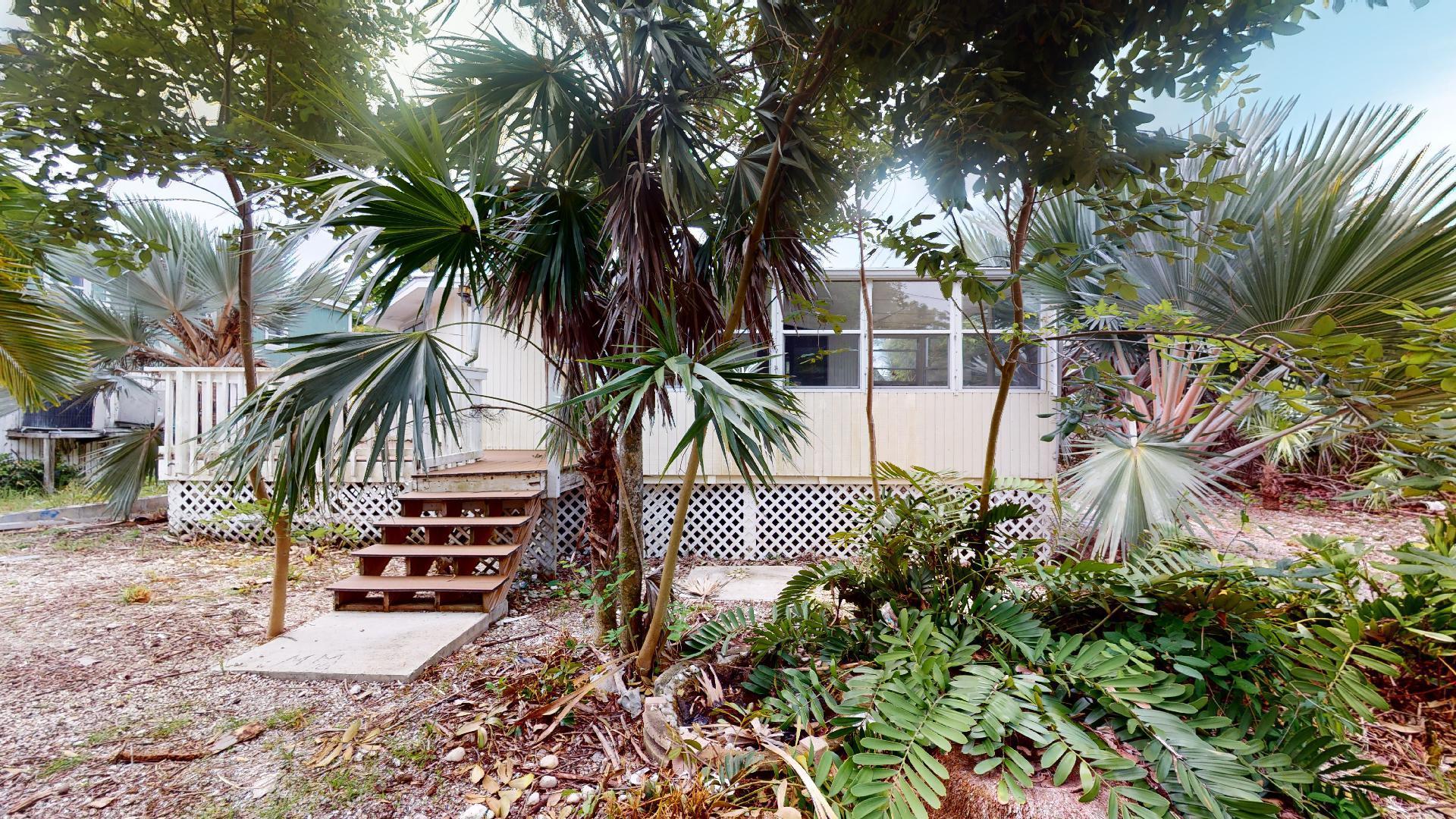 29188 Tulip Lane Big Pine Key, FL 33043 - Photo 6 of 26