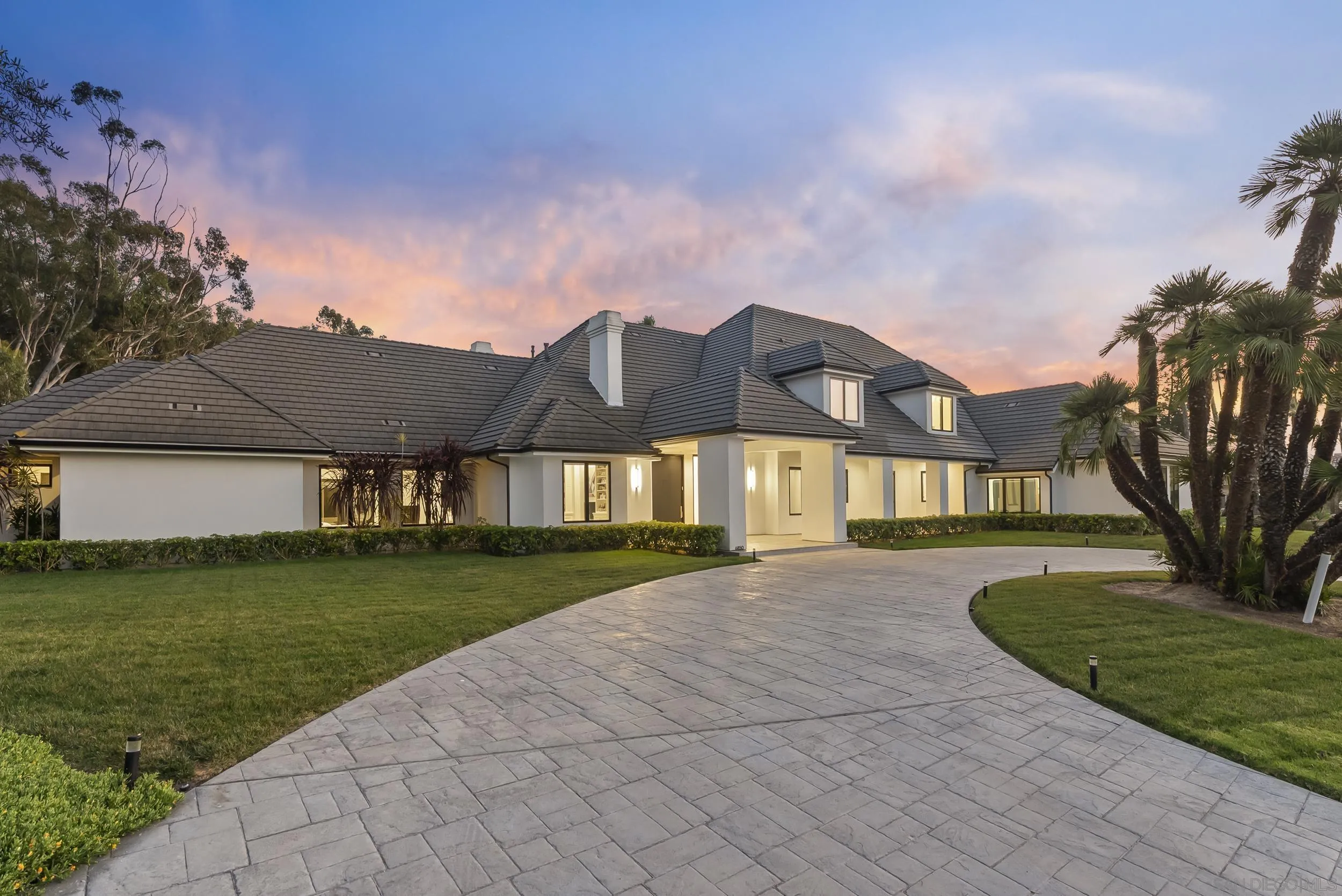 6850 Avenida De La Ronda Rancho Santa Fe, CA 92067 - Photo 37 of 40 a view of a house with garden