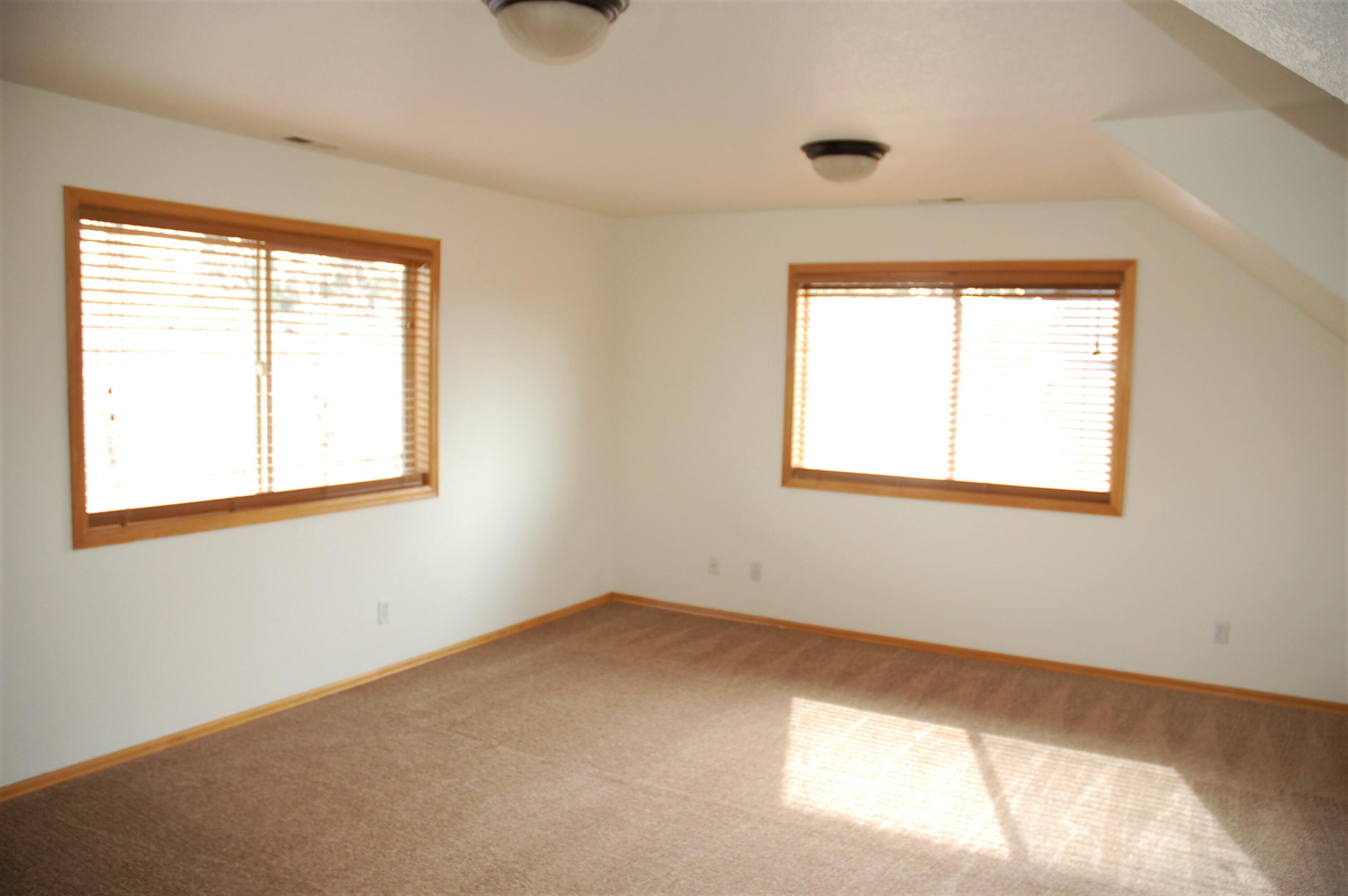 20564 Dylan Loop Bend, OR 97702 - Photo 21 of 31 DYLAN-21