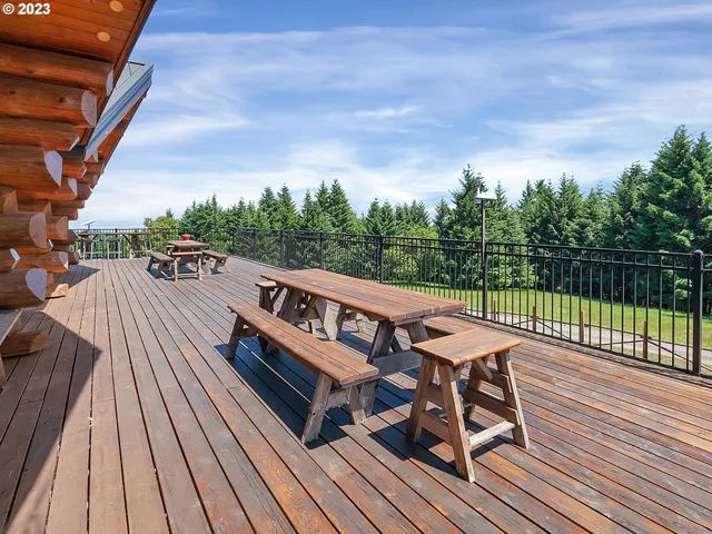 $1,950,000 | 23900 Territorial Highway, Monroe, OR 97456