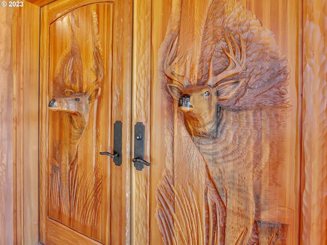 $1,950,000 | 23900 Territorial Highway, Monroe, OR 97456