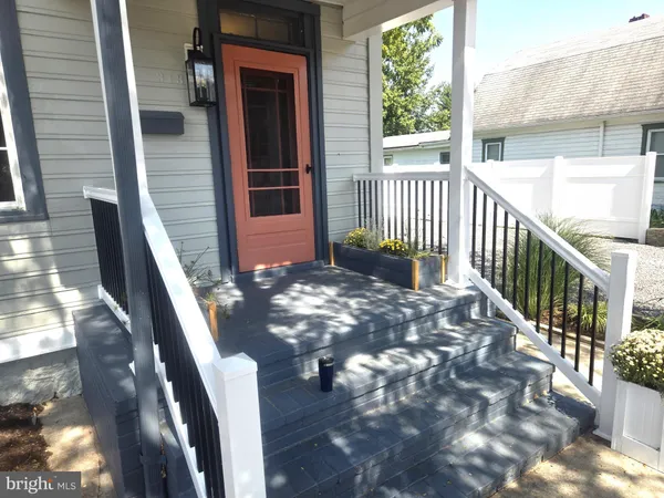 $275,000 | 313 East John Street, Bedford, PA 15522