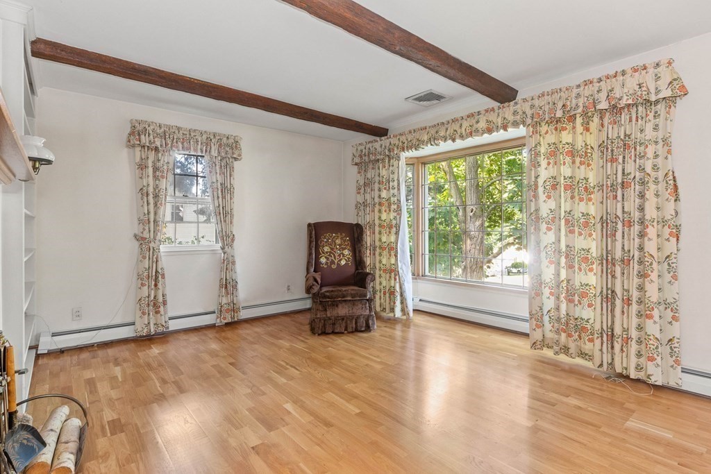 17 Davis Road Methuen, MA 01844 - Photo 12 of 38 Gallery Image 12