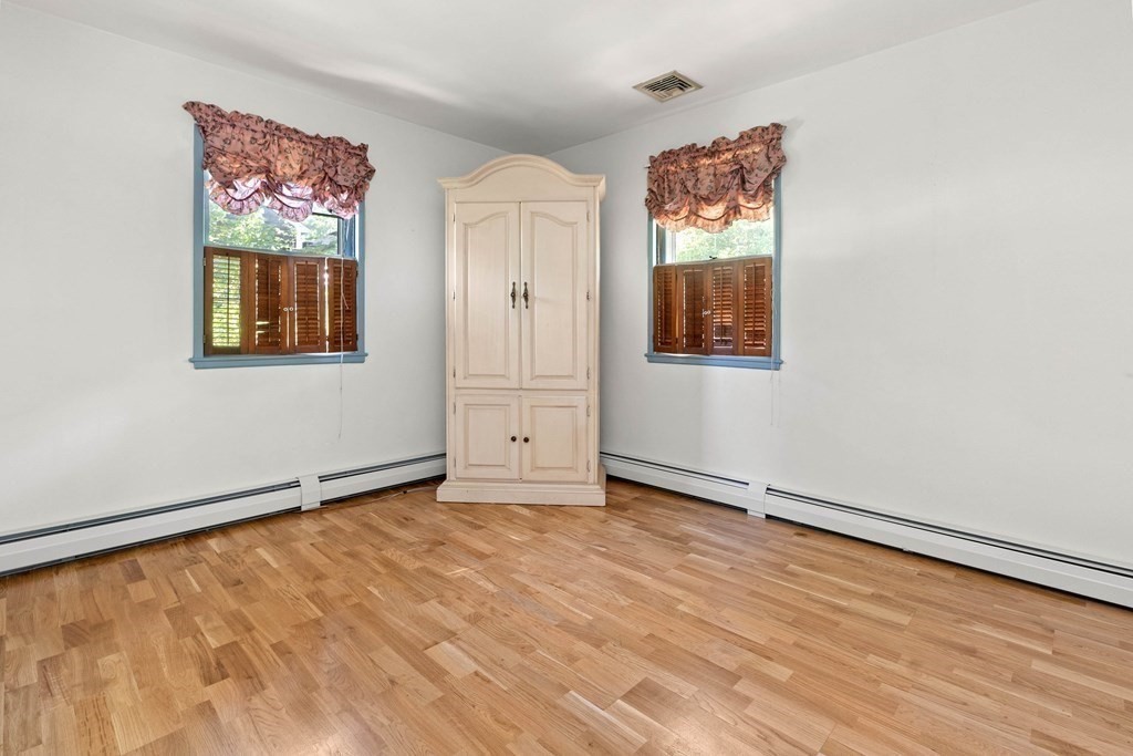 17 Davis Road Methuen, MA 01844 - Photo 19 of 38 Gallery Image 19