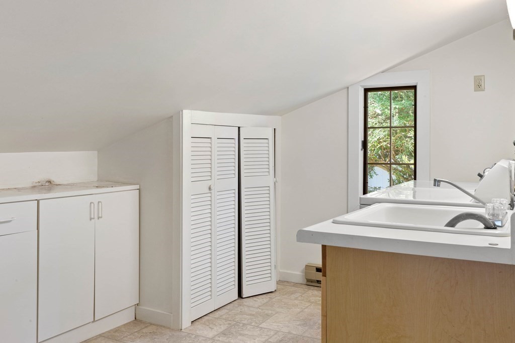 17 Davis Road Methuen, MA 01844 - Photo 23 of 38 Gallery Image 23