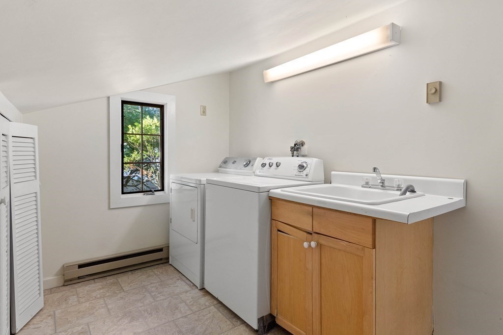 17 Davis Road Methuen, MA 01844 - Photo 24 of 38 Gallery Image 24