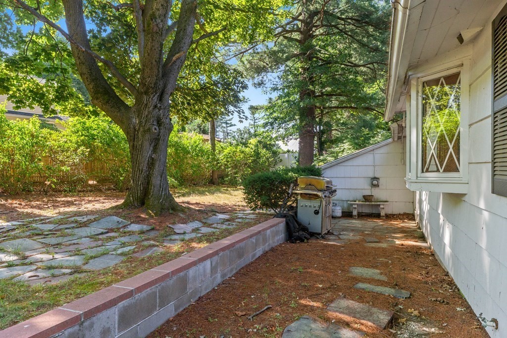 17 Davis Road Methuen, MA 01844 - Photo 38 of 38 Gallery Image 38