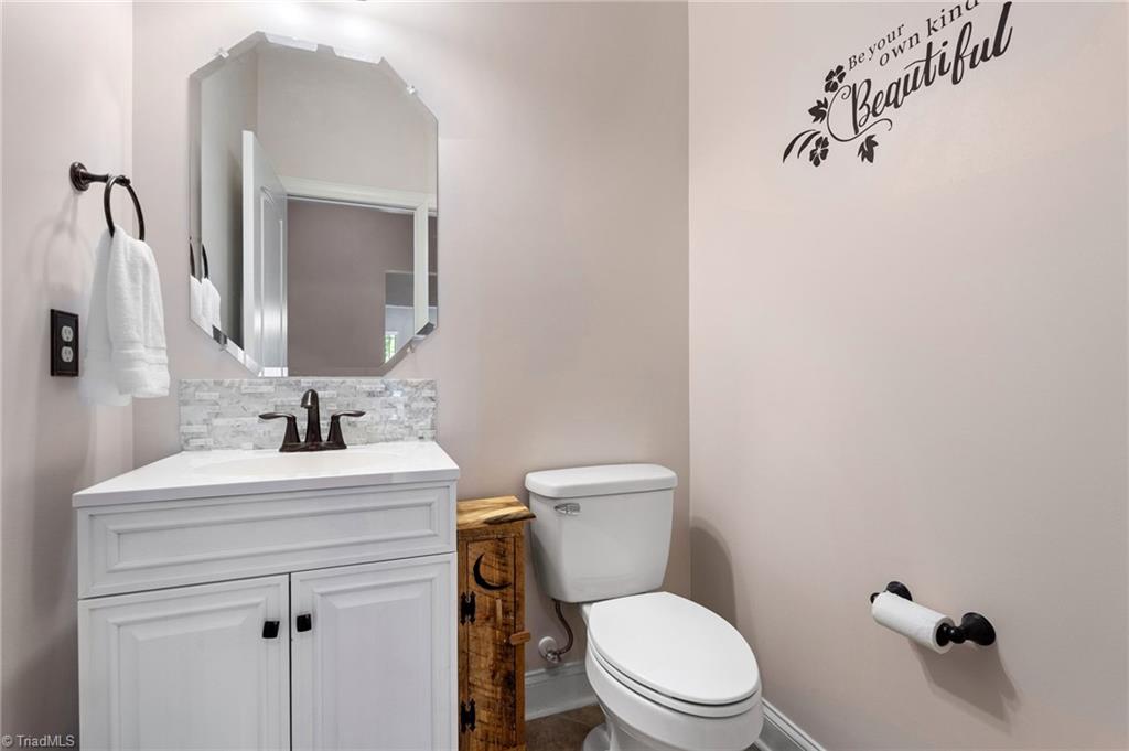1826 Castle Gate Court High Point, NC 27265 - Photo 21 of 50 Gallery Image 21