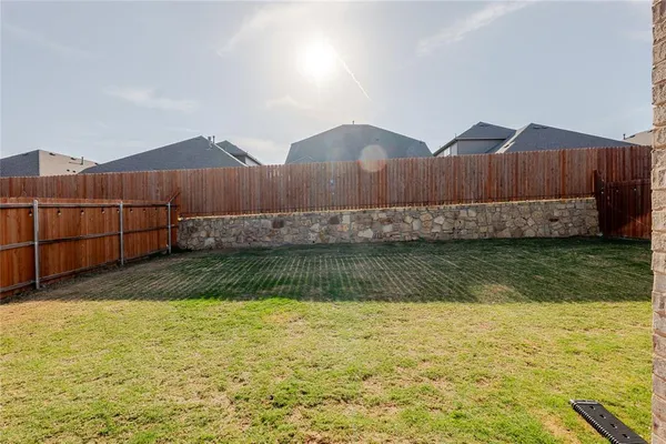 a view of a yard