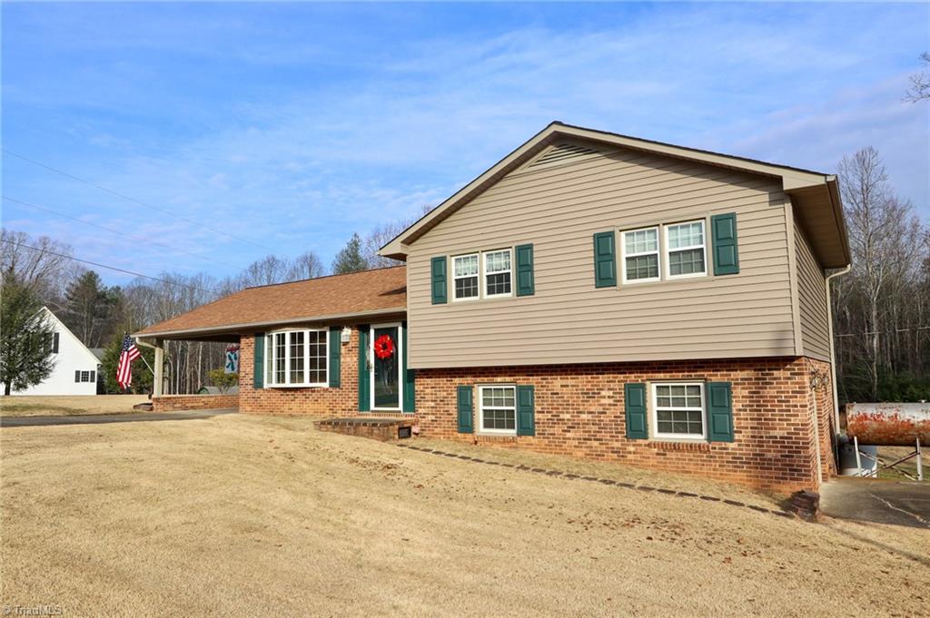 136 Blue Ridge Road State Road, NC 28676 - Photo 2 of 25 Gallery Image 2
