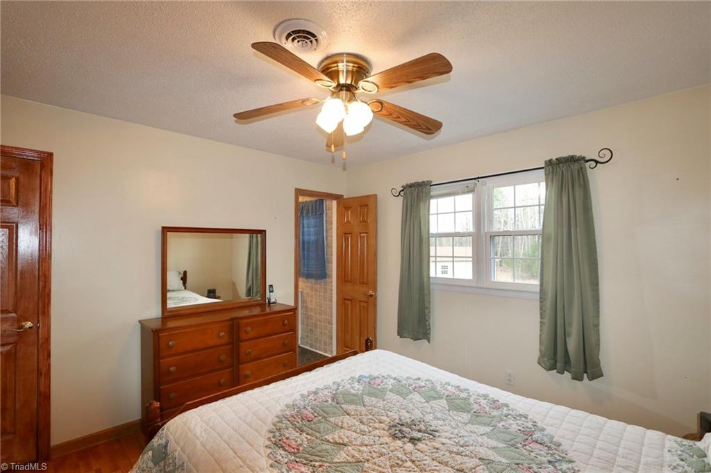 136 Blue Ridge Road State Road, NC 28676 - Photo 9 of 25 Gallery Image 9