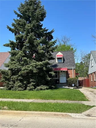 $1,850 | 18413 Waterbury Avenue, Maple Heights, OH 44137