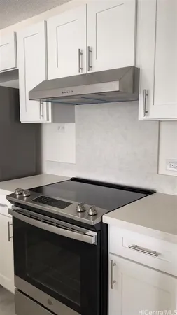 $2,900 | 60 North Beretania Street, Unit 3206, Honolulu, HI 96817