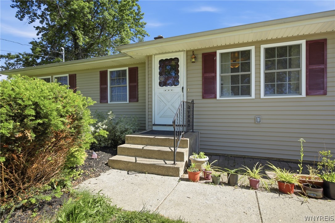 1635 Brant North Collins Road Brant, NY 14111 - Photo 3 of 36