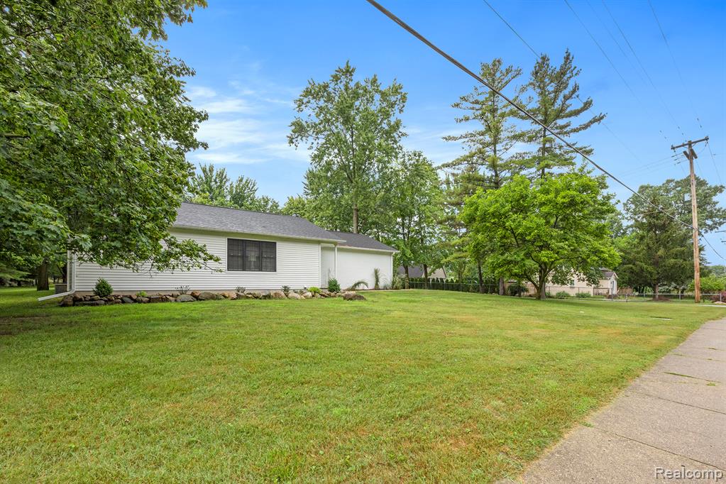 1443 Dauner Road Fenton, MI 48430 - Photo 44 of 50