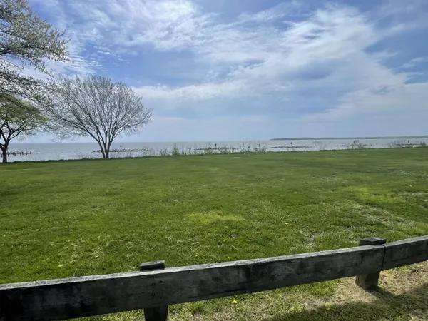 $399,900 | 209 Beverley Avenue, Edgewater, MD 21037