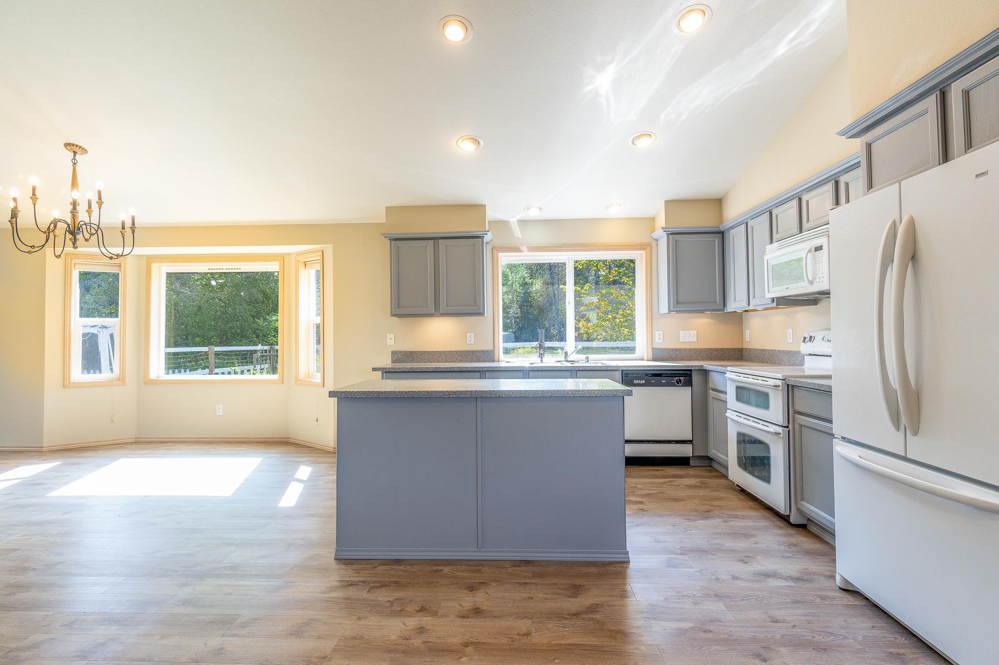 101 Stillwater Road Cusick, WA 99119 - Photo 14 of 41