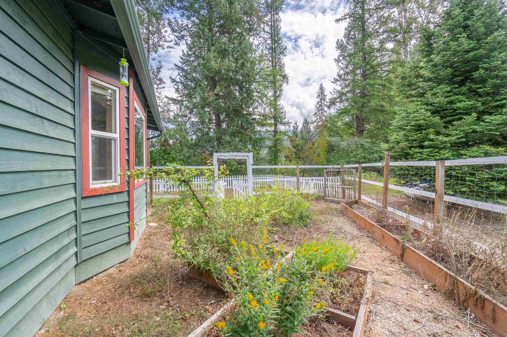 101 Stillwater Road Cusick, WA 99119 - Photo 37 of 41
