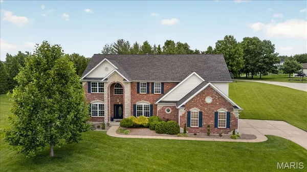 $1,250,000 | 371 Galahad Court, Weldon Spring, MO 63304