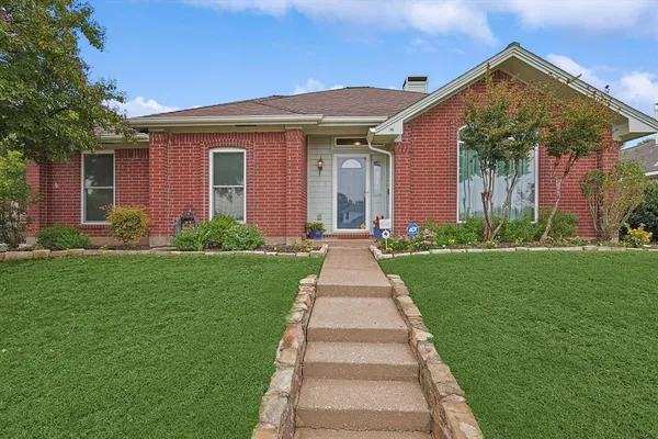 $2,495 | 8240 Woodstream Drive, Frisco, TX 75034