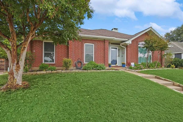 $2,495 | 8240 Woodstream Drive, Frisco, TX 75034