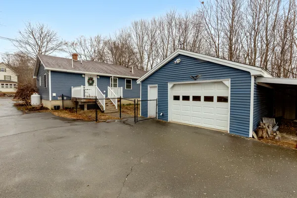 $315,000 | 1806 Hammond Street, Hermon, ME 04401