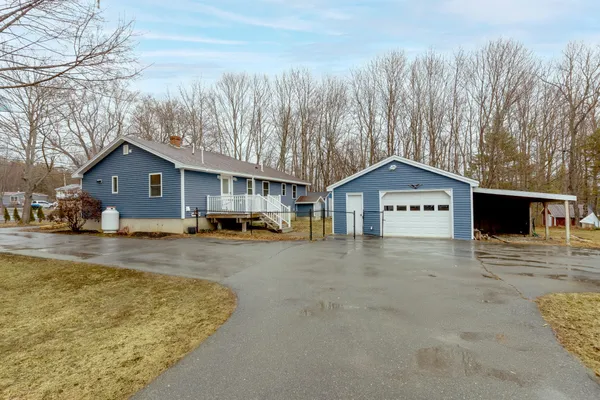 $315,000 | 1806 Hammond Street, Hermon, ME 04401