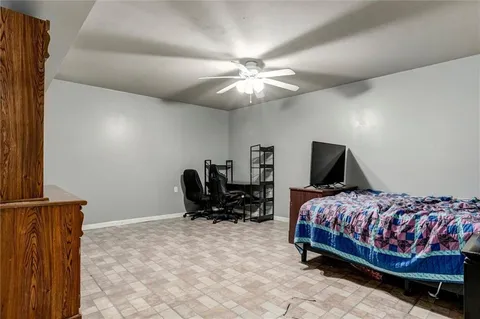 $314,900 | 22615 West 76th Terrace, Shawnee, KS 66227