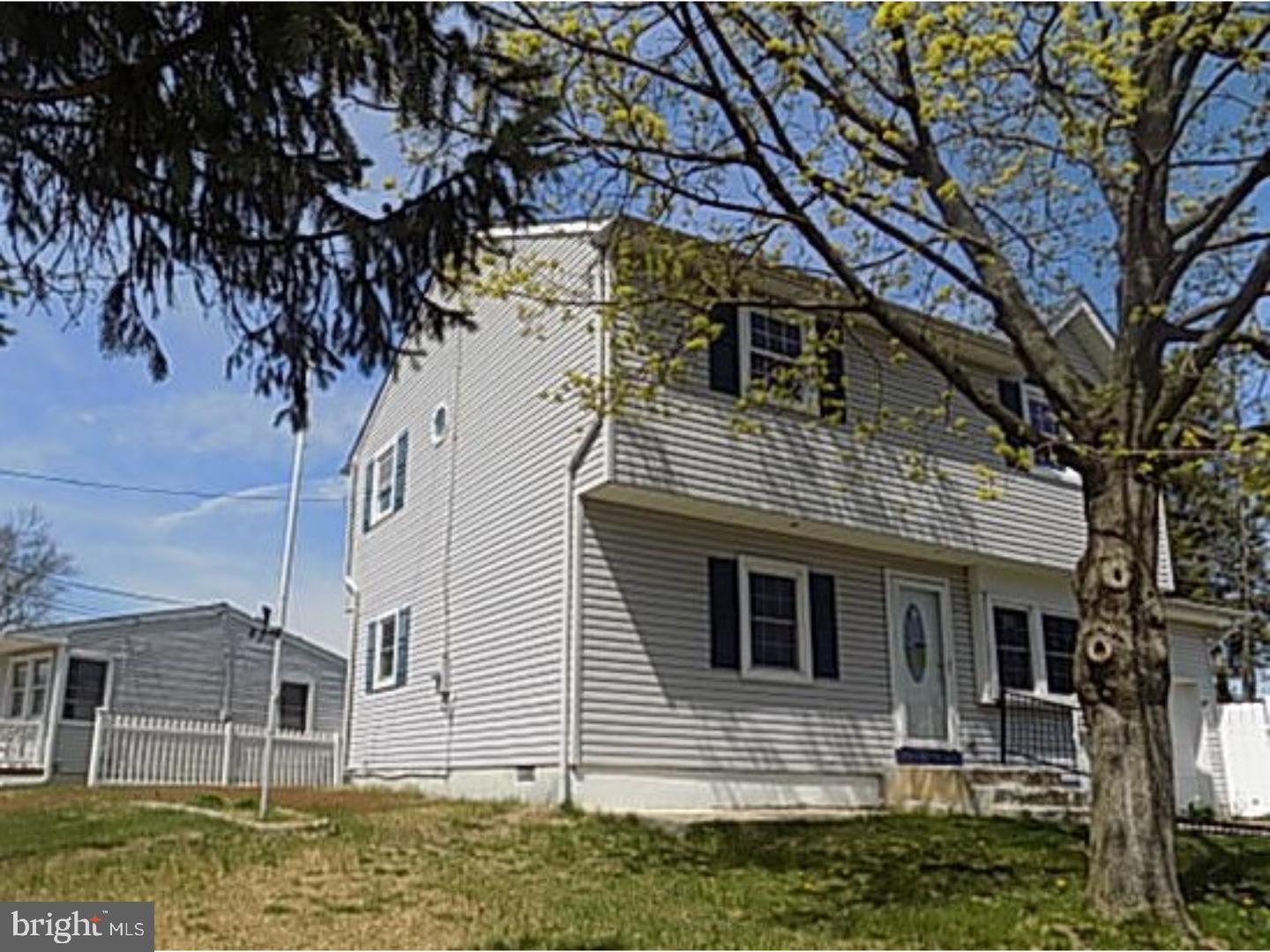 530 Oxford Drive Maple Shade, NJ 08052 - Photo 2 of 12 Exterior Side