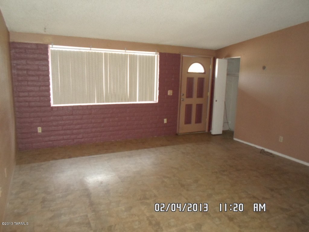 2471 Las Lomitas Road Tucson, AZ 85741 - Photo 3 of 16