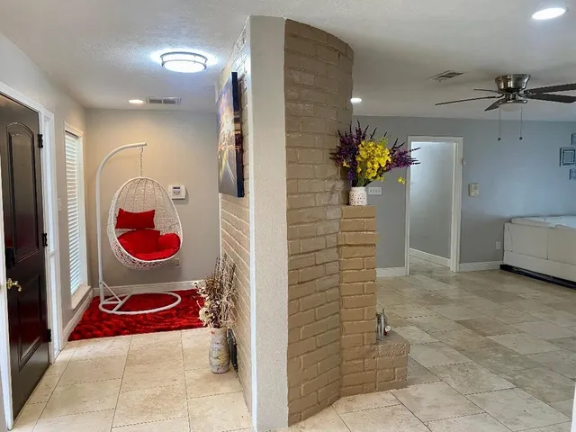 $2,000 | 2419 Briarlee Drive, Houston, TX 77077