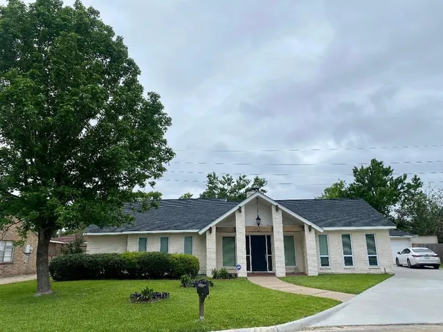 $2,000 | 2419 Briarlee Drive, Houston, TX 77077