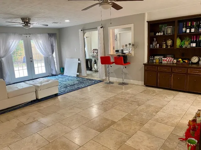 $2,000 | 2419 Briarlee Drive, Houston, TX 77077