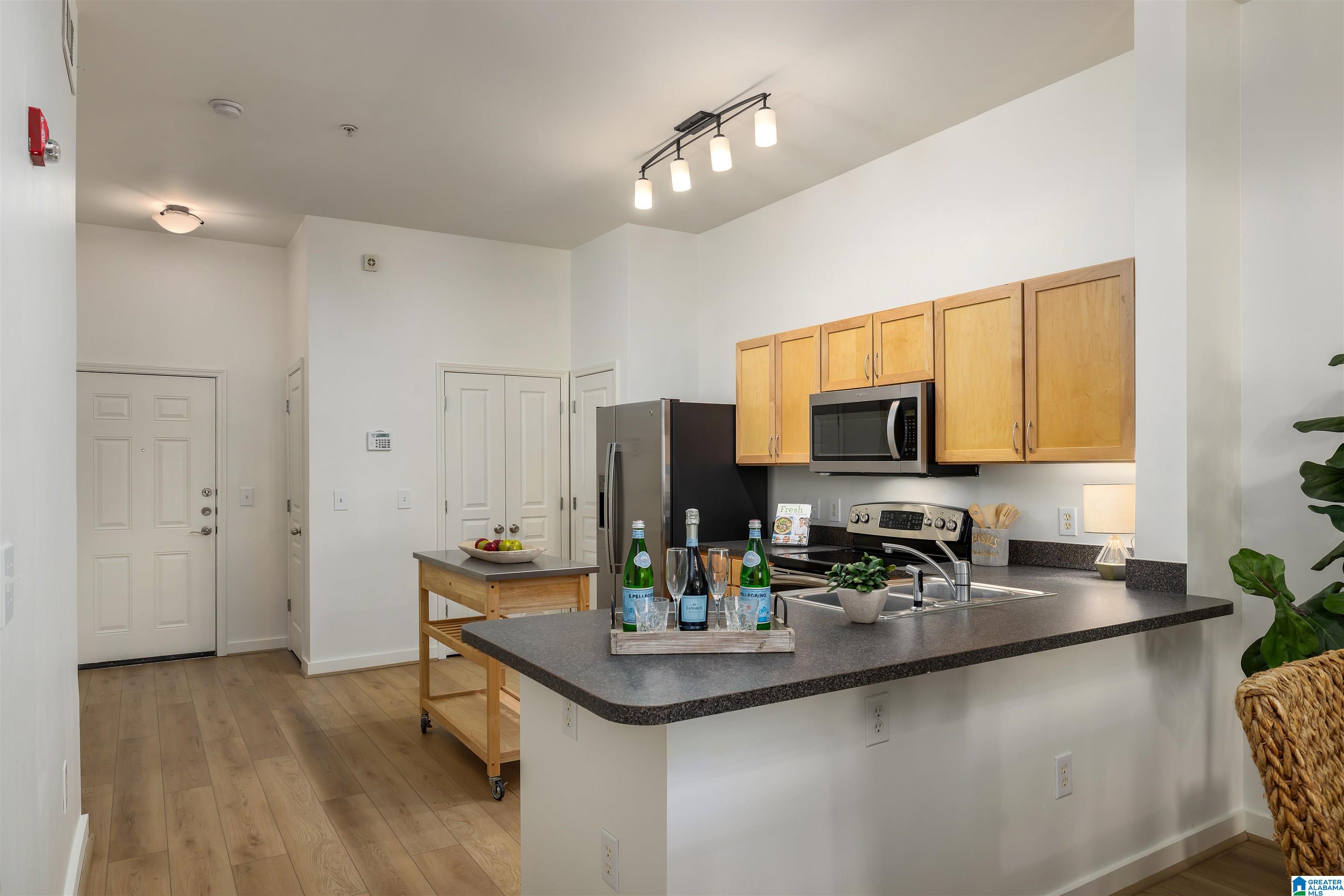 401 20th Street South, Unit 112 Birmingham, AL 35233 - Photo 10 of 34