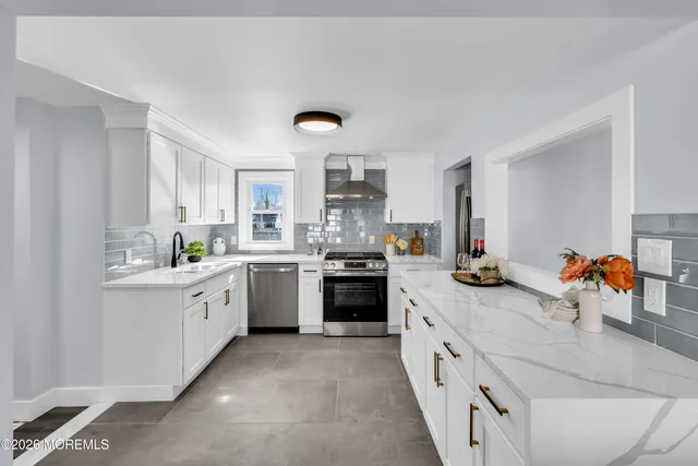 $779,000 | 434 Shady Lane, Howell, NJ 07731