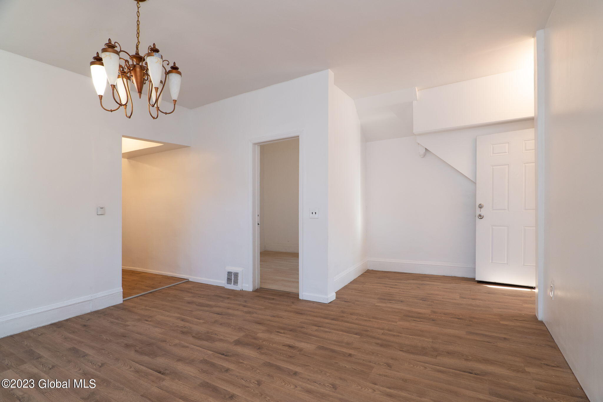 1501 Broadway Schenectady, NY 12306 - Photo 5 of 42 4-web-or-mls-1501Broadway-4