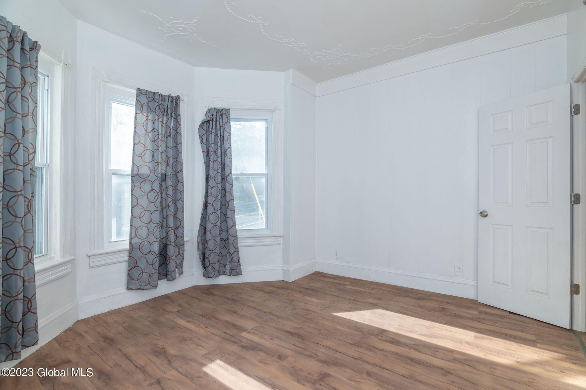 1501 Broadway Schenectady, NY 12306 - Photo 8 of 42 7-web-or-mls-1501Broadway-7