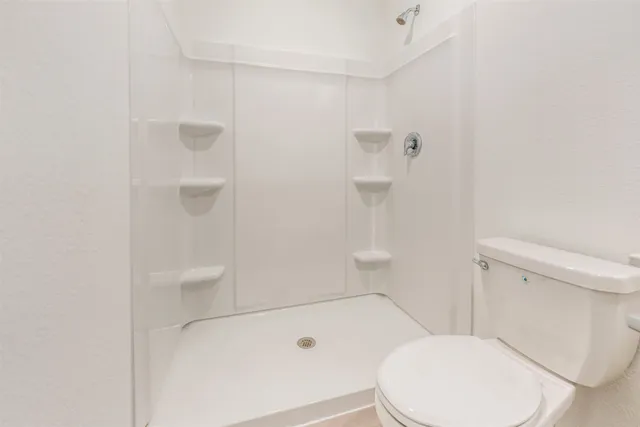 $1,750 | 919 Pertuso Lane, Huffman, TX 77336